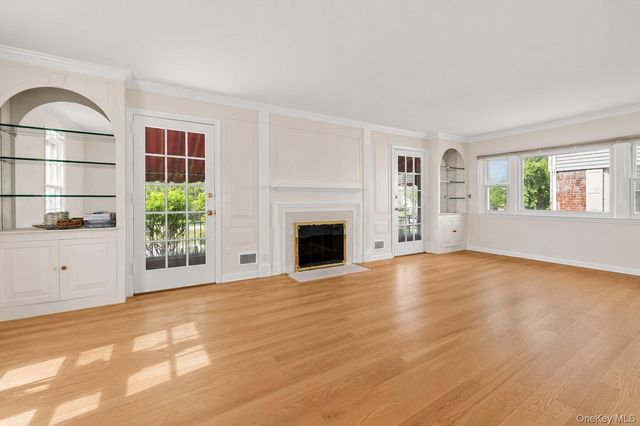 530 Washington Boulevard, Long Beach, NY 11561