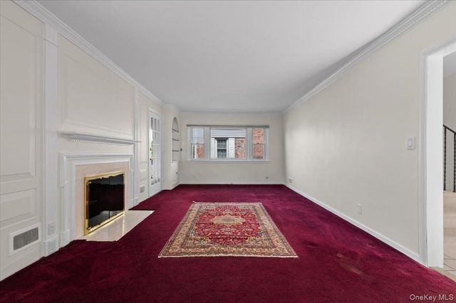 530 Washington Boulevard, Long Beach, NY 11561