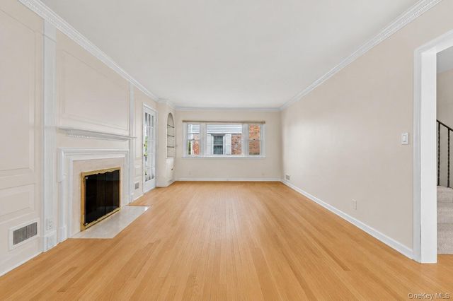 530 Washington Boulevard, Long Beach, NY 11561