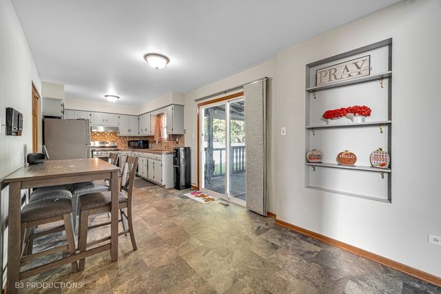 3207 Longford Drive, Joliet, IL 60431