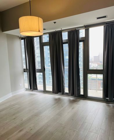 230 W DIVISION Street 1503, Chicago, IL 60610