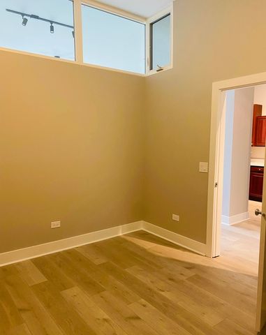 230 W DIVISION Street 1503, Chicago, IL 60610