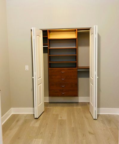 230 W DIVISION Street 1503, Chicago, IL 60610