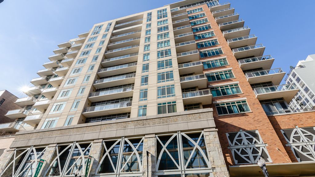 230 W DIVISION Street 1503, Chicago, IL 60610