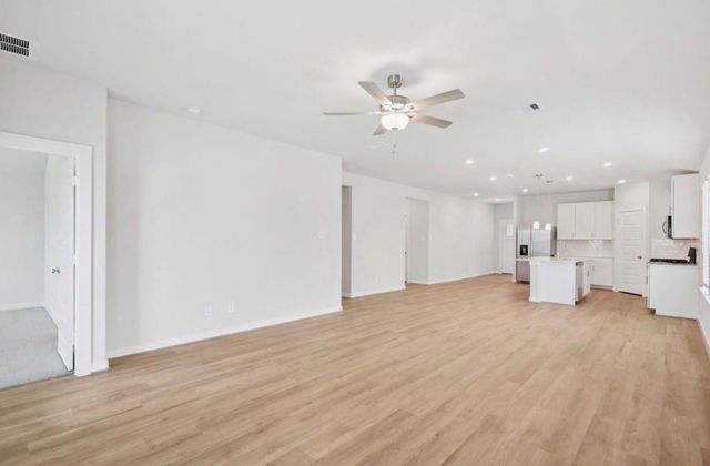 3300 Memorial Way, Texas City, TX 77591