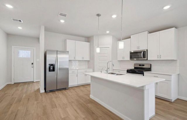 3300 Memorial Way, Texas City, TX 77591