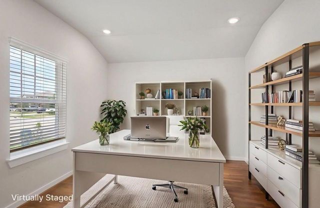 3300 Memorial Way, Texas City, TX 77591