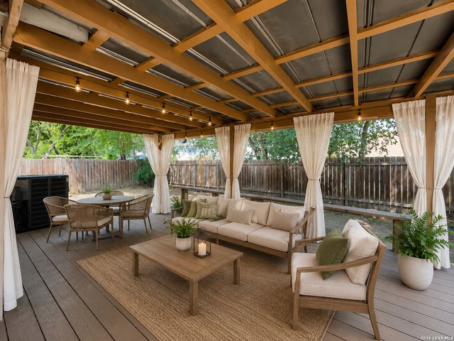 9706 Quiet Lake, San Antonio, TX 78254