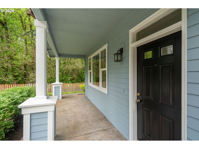8416 Sw CEDARCREST St, Portland, OR 97223