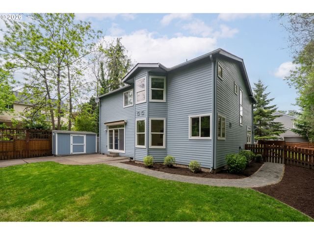 8416 Sw CEDARCREST St, Portland, OR 97223