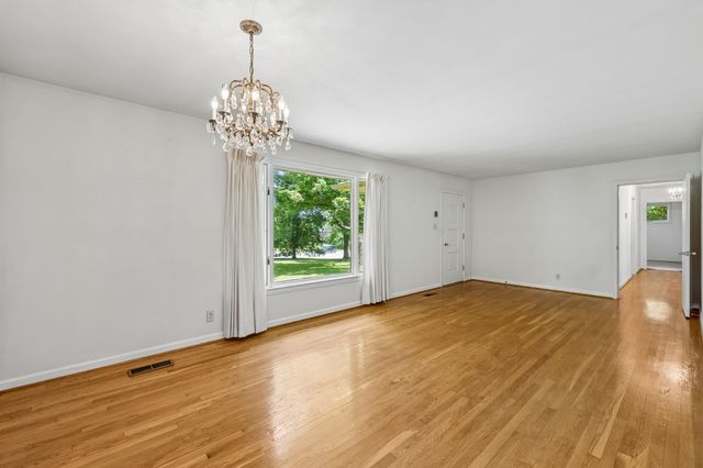 1505 Hillsboro Rd, Franklin, TN 37069
