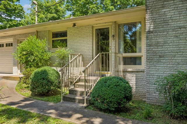 1505 Hillsboro Rd, Franklin, TN 37069