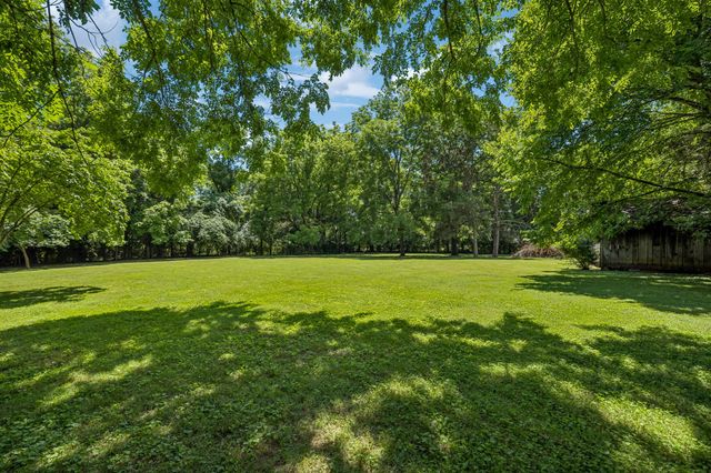1505 Hillsboro Rd, Franklin, TN 37069