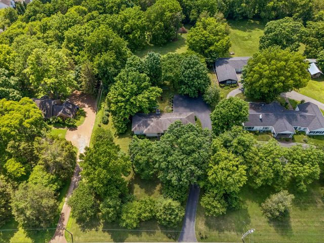 1505 Hillsboro Rd, Franklin, TN 37069