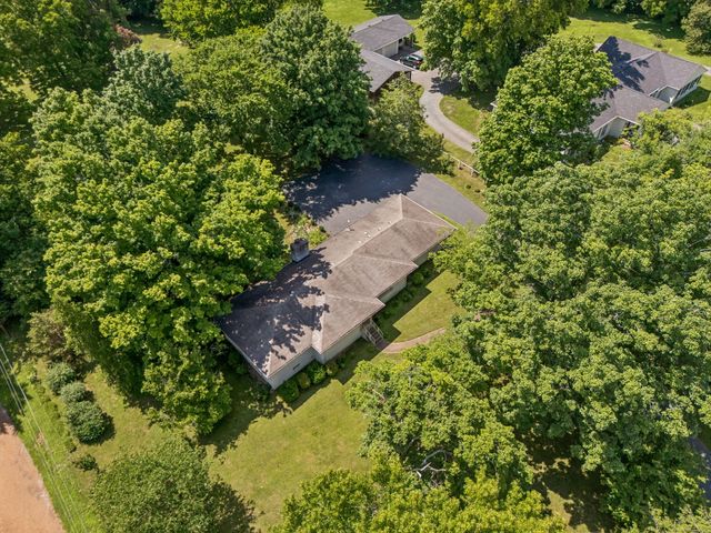 1505 Hillsboro Rd, Franklin, TN 37069