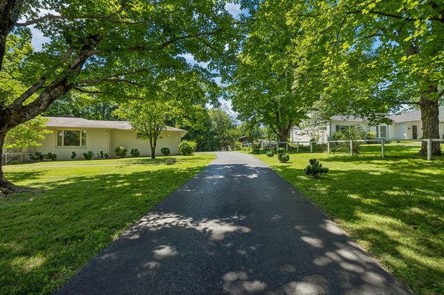 1505 Hillsboro Rd, Franklin, TN 37069