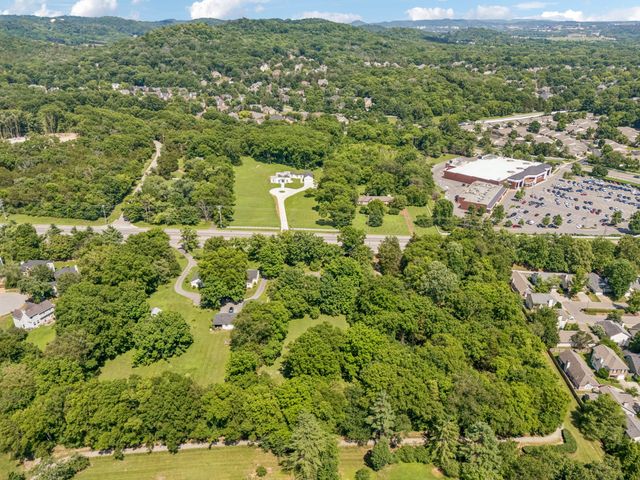 1505 Hillsboro Rd, Franklin, TN 37069