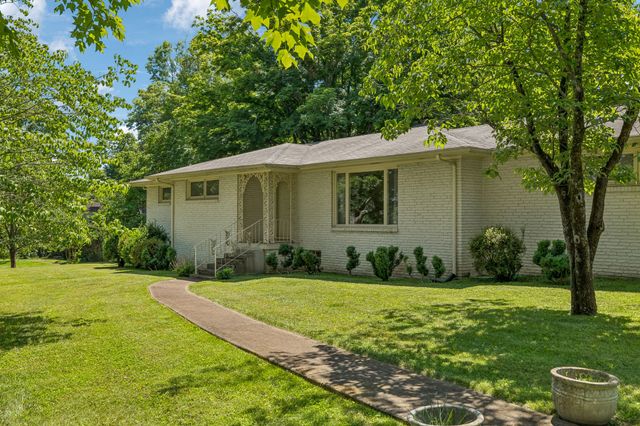 1505 Hillsboro Rd, Franklin, TN 37069