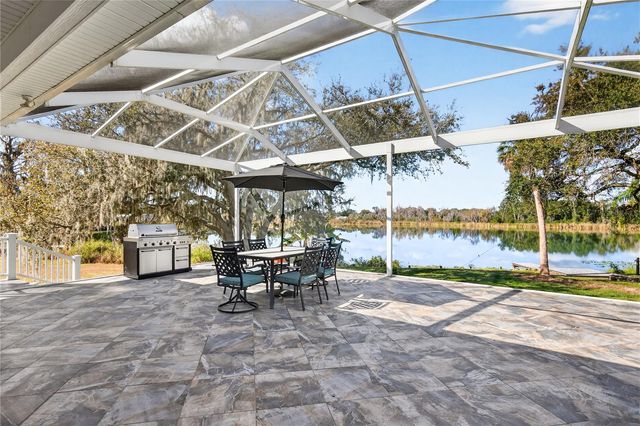 260 S CENTRAL AVENUE, Umatilla, FL 32784