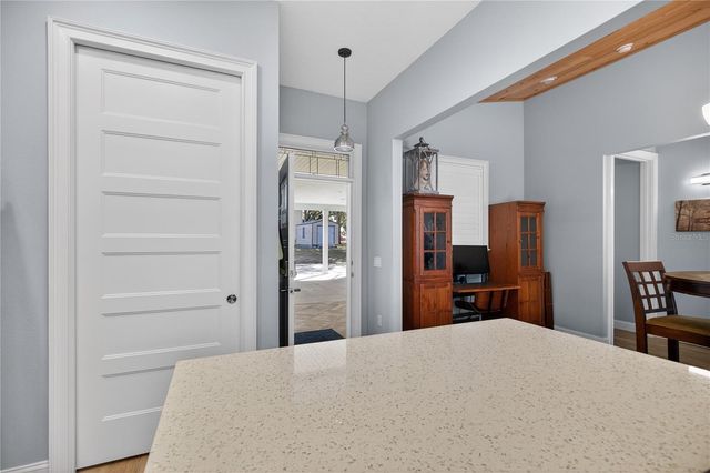 260 S CENTRAL AVENUE, Umatilla, FL 32784