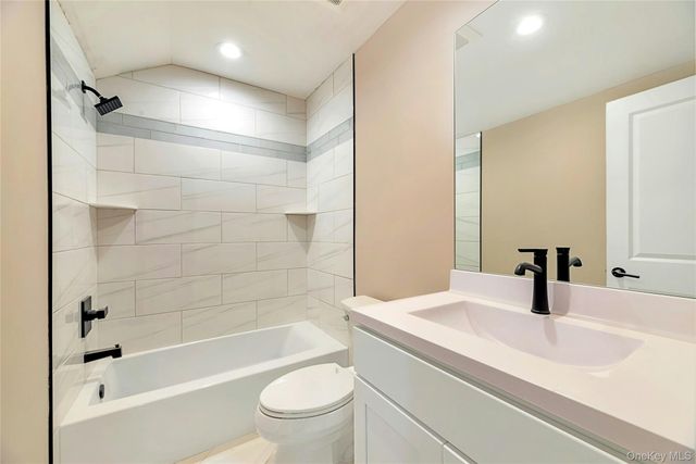 487 NEIGHBORHOOD ROAD, Shirley, NY 11967