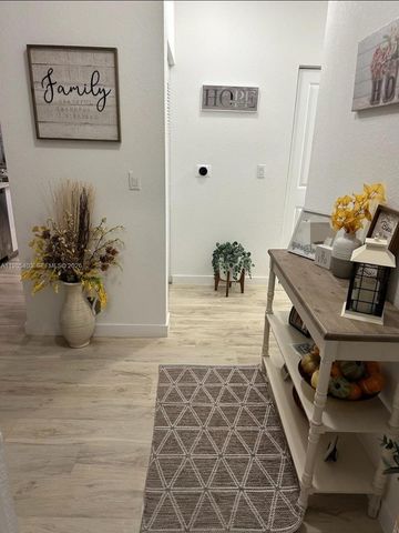 15540 SW 136th St 109, Miami, FL 33196