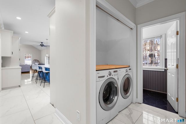 13 Surrey Lane, Monroe, CT 06468