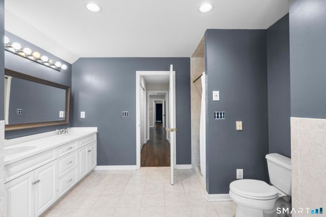 13 Surrey Lane, Monroe, CT 06468