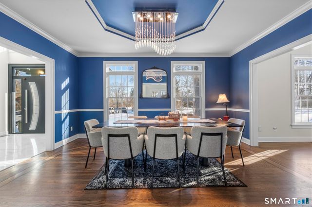 13 Surrey Lane, Monroe, CT 06468