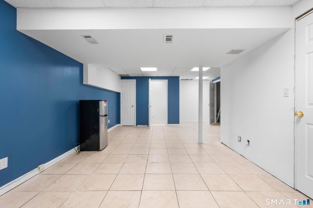 13 Surrey Lane, Monroe, CT 06468