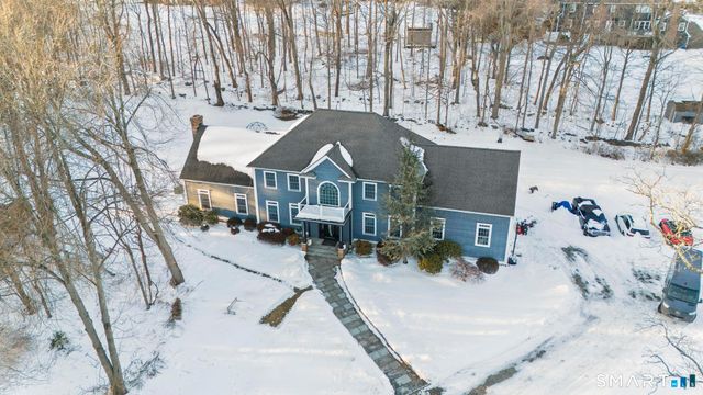 13 Surrey Lane, Monroe, CT 06468