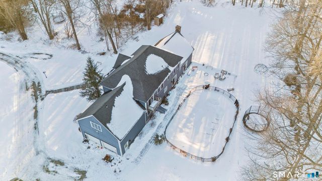 13 Surrey Lane, Monroe, CT 06468