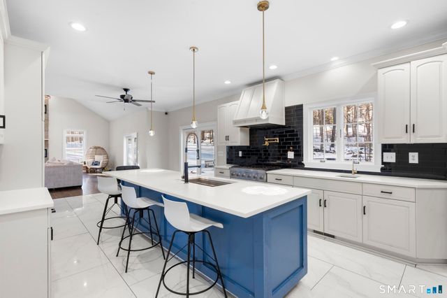 13 Surrey Lane, Monroe, CT 06468