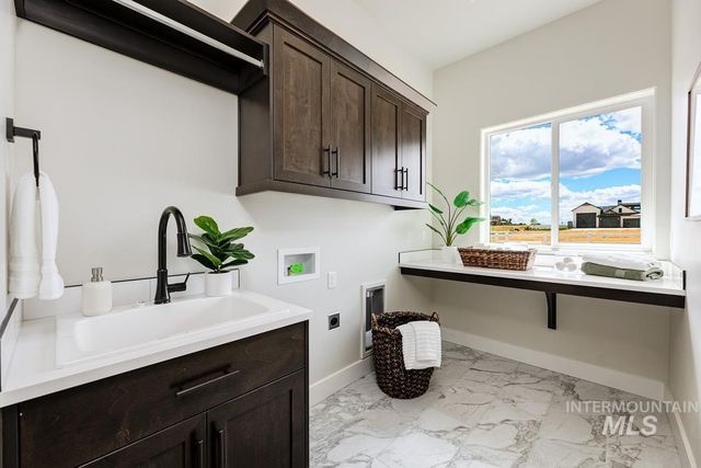 24865 Farm Dale Ave, Caldwell, ID 83607