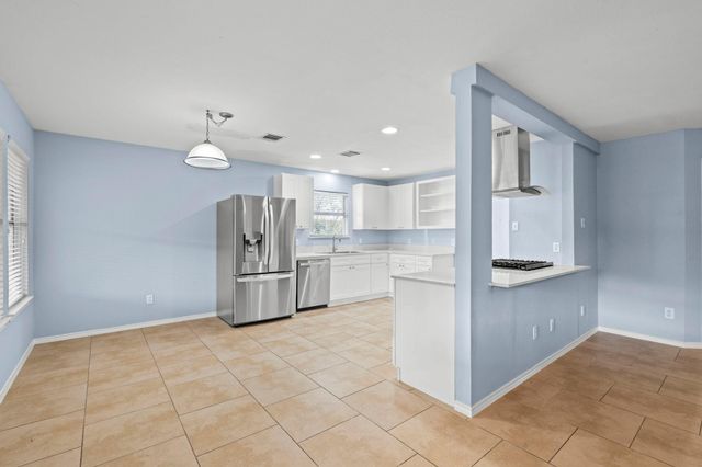 4015 Iriona BND, Austin, TX 78749