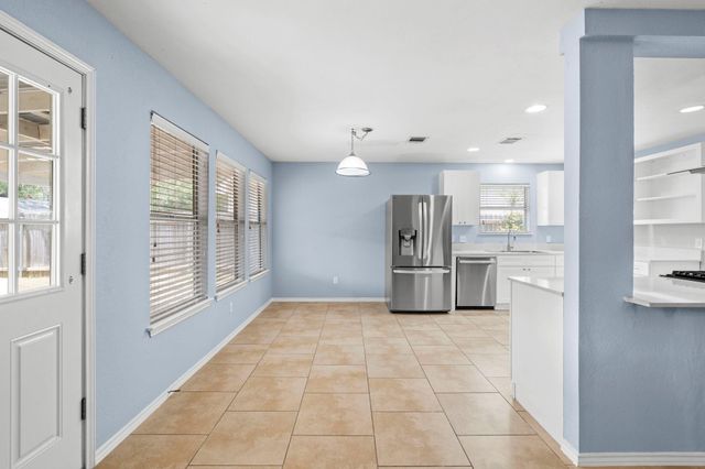 4015 Iriona BND, Austin, TX 78749