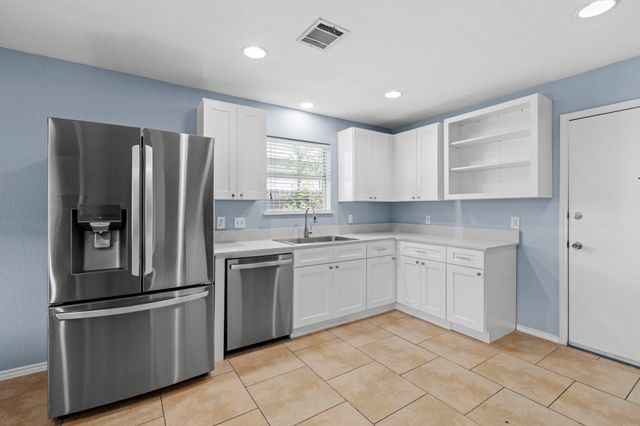 4015 Iriona BND, Austin, TX 78749
