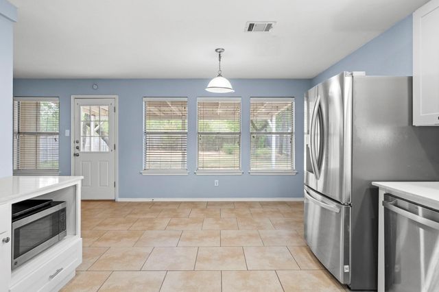 4015 Iriona BND, Austin, TX 78749