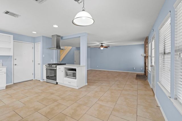 4015 Iriona BND, Austin, TX 78749