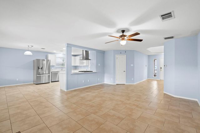 4015 Iriona BND, Austin, TX 78749