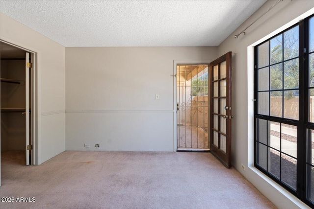 10410 N CAVE CREEK Road 1009, Phoenix, AZ 85020