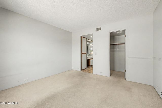 10410 N CAVE CREEK Road 1009, Phoenix, AZ 85020
