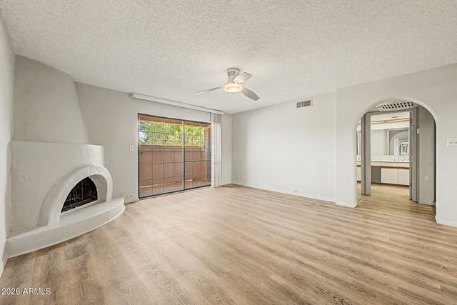 10410 N CAVE CREEK Road 1009, Phoenix, AZ 85020