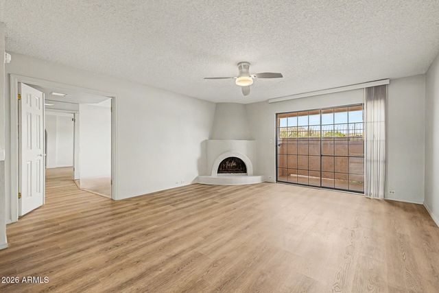 10410 N CAVE CREEK Road 1009, Phoenix, AZ 85020