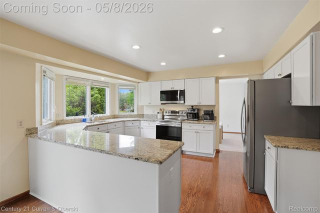 44775 Dunbarton Court, Novi, MI 48375