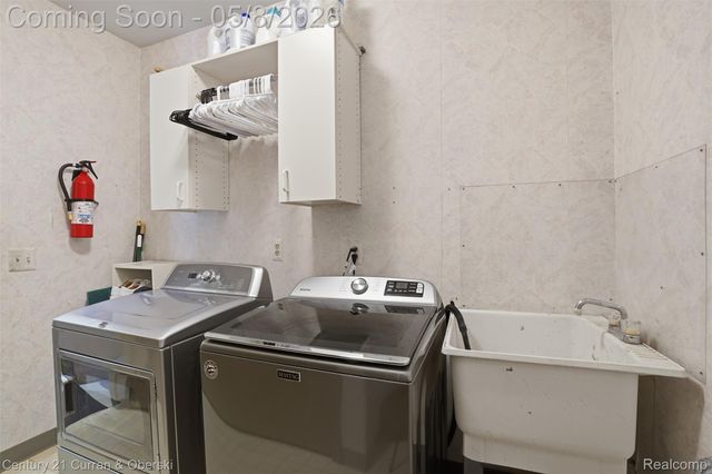 44775 Dunbarton Court, Novi, MI 48375