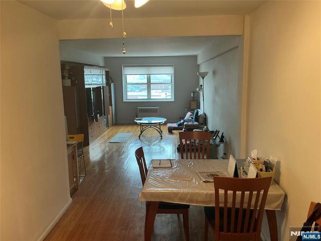 2195 N Central Road 3E, Fort Lee, NJ 07024