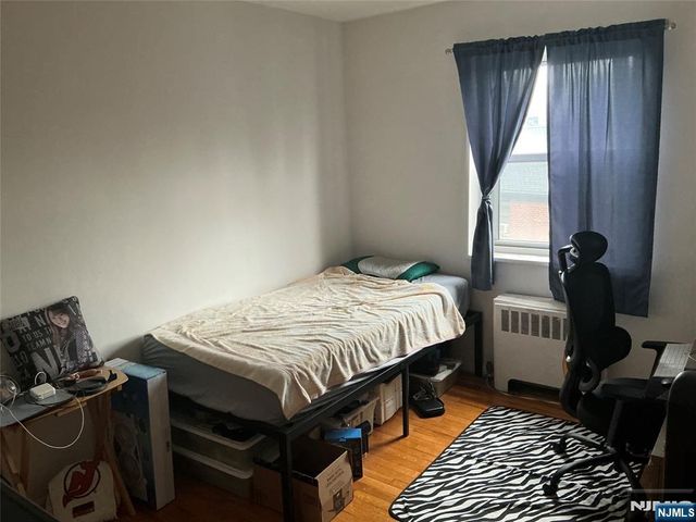 2195 N Central Road 3E, Fort Lee, NJ 07024