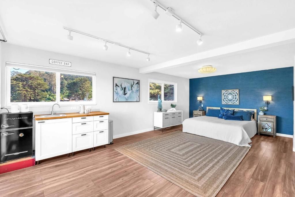 Image 21 of property listing at 279 Sterling Avenue, Pacifica, CA 94044