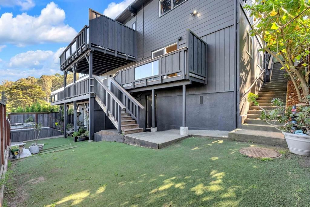 Image 33 of property listing at 279 Sterling Avenue, Pacifica, CA 94044